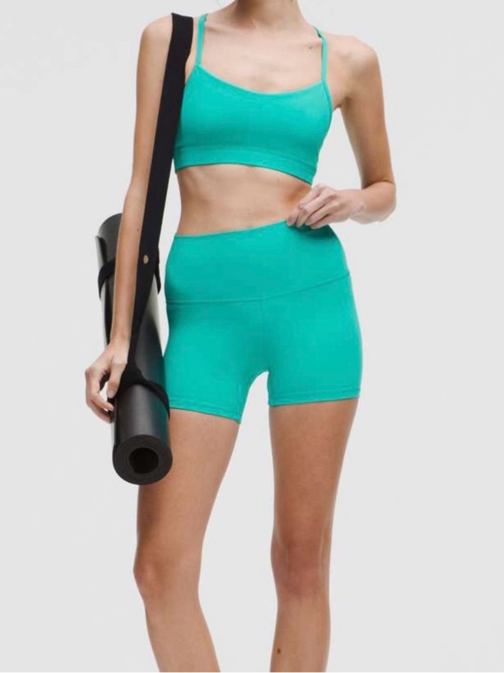 Lululemon Align 4” High Rise shorts